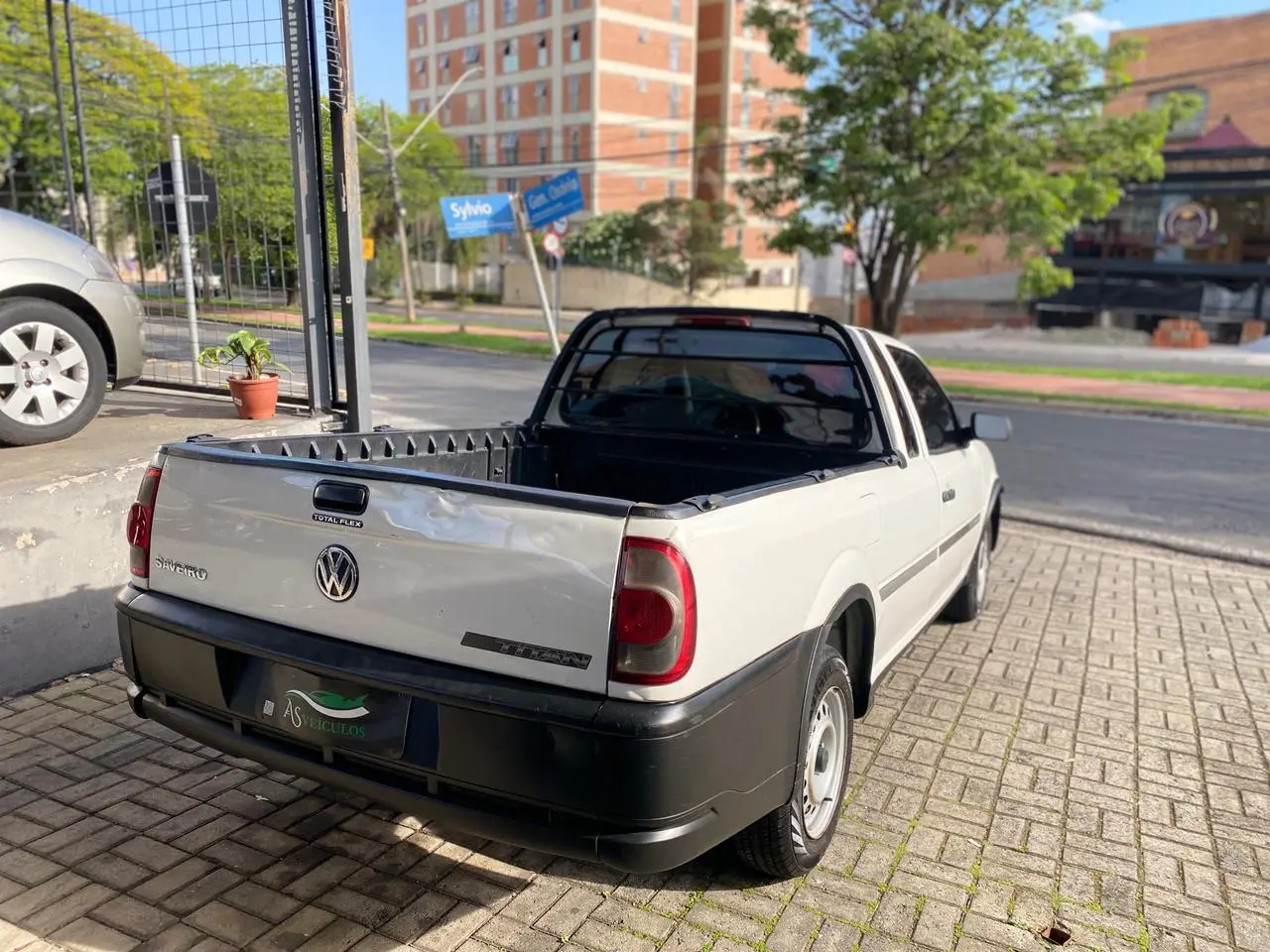 WhatsApp Image 2025-11-12 at 16.41.01 (1)