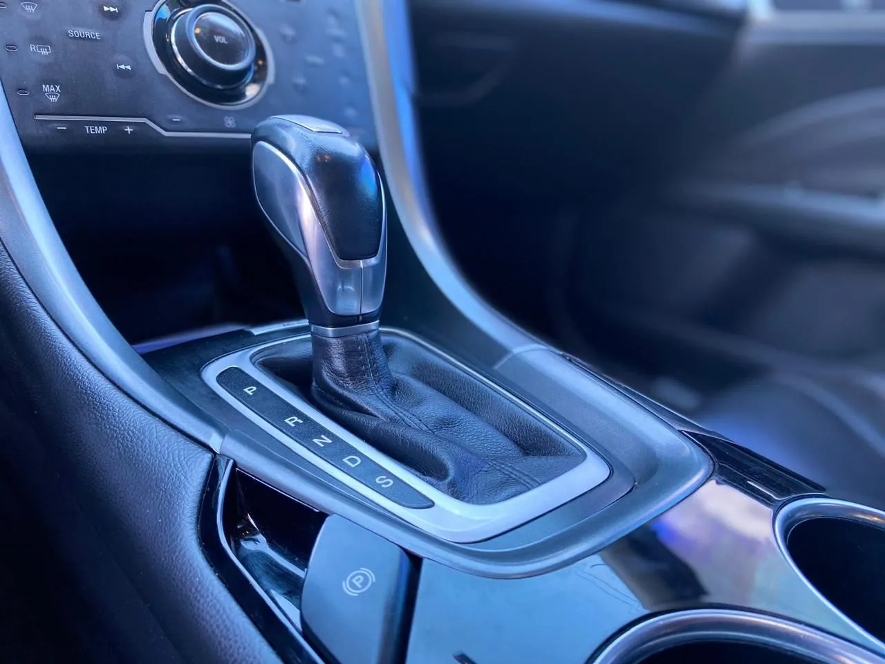 WhatsApp Image 2025-12-08 at 16.30.24